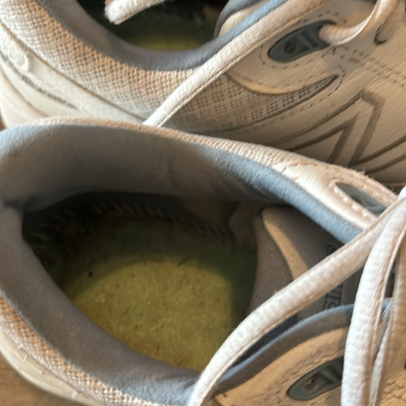 New Balance 928V3 lace up sneakers  size 8 - Picture 4 of 8